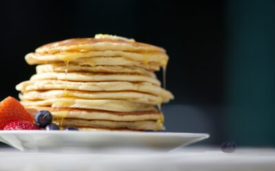 Pancakes cu banane (varianta noastră de weekend leneș)