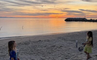 Împărțitul jucăriilor: cum cultivăm generozitatea fără să forțăm limitele